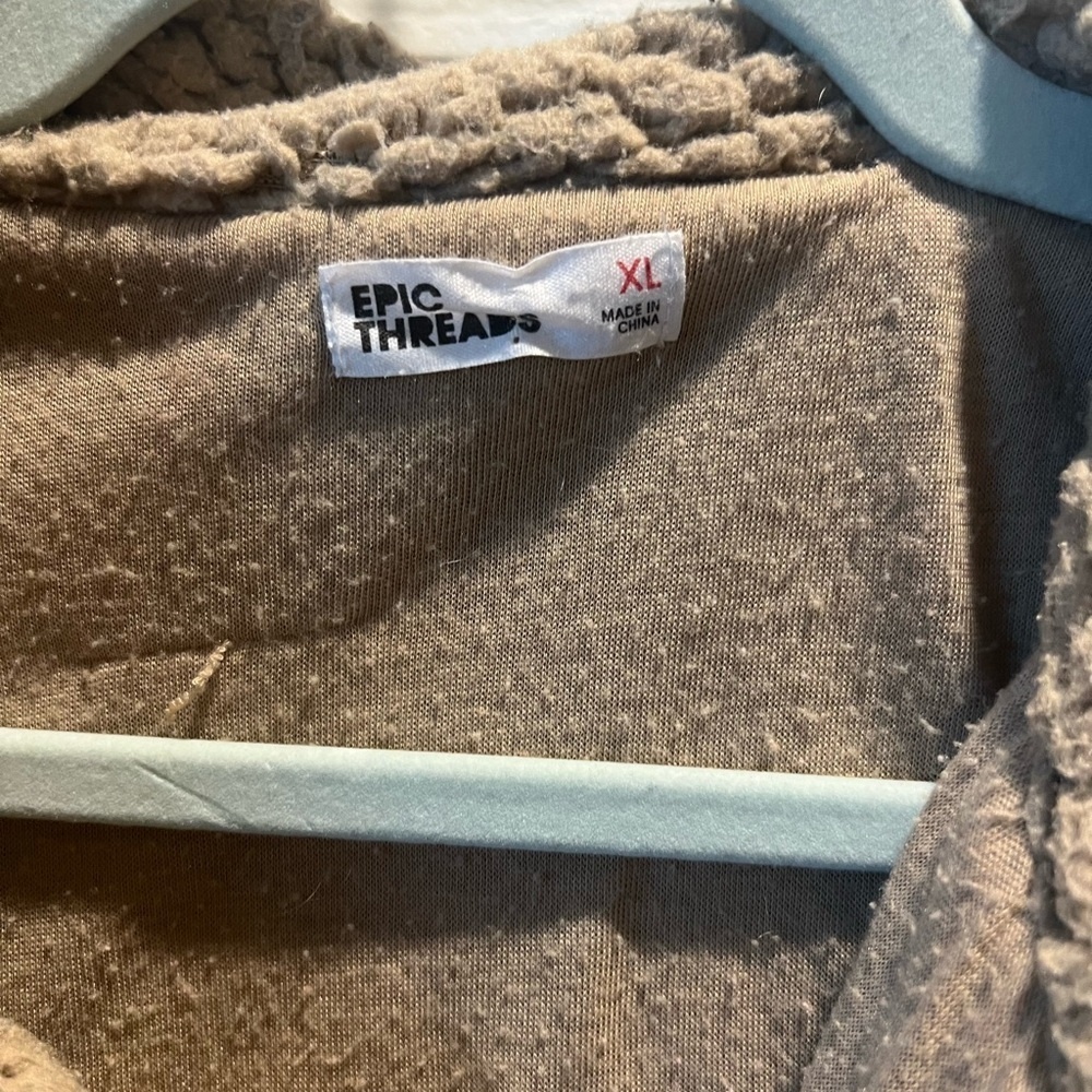 Epic Threads Tan Sherpa Jacket - Picture 3 of 4
